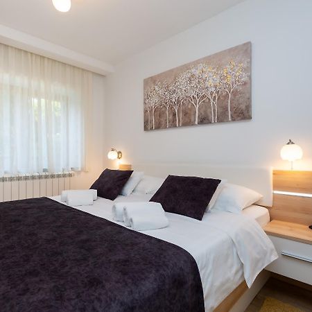 Apartman Angolo Verde Vizinada Ngoại thất bức ảnh